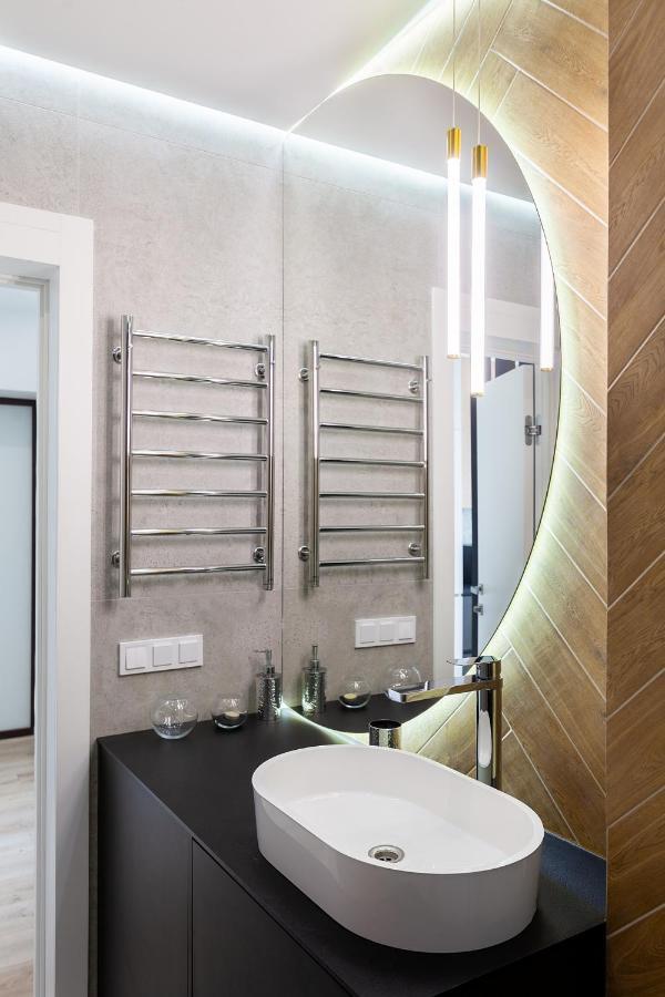 Royal Vip Jacuzzi Apart Lviv Kültér fotó