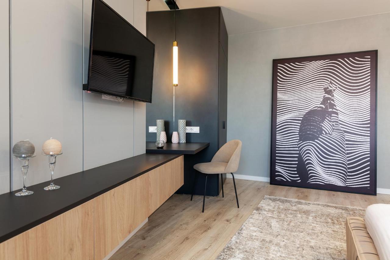 Royal Vip Jacuzzi Apart Lviv Kültér fotó