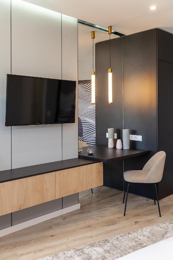 Royal Vip Jacuzzi Apart Lviv Kültér fotó