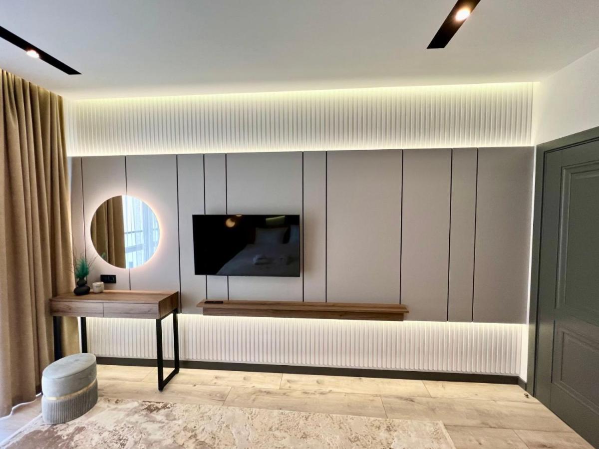 Royal Vip Jacuzzi Apart Lviv Kültér fotó