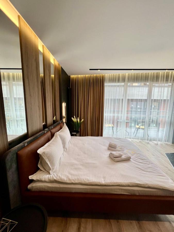 Royal Vip Jacuzzi Apart Lviv Kültér fotó