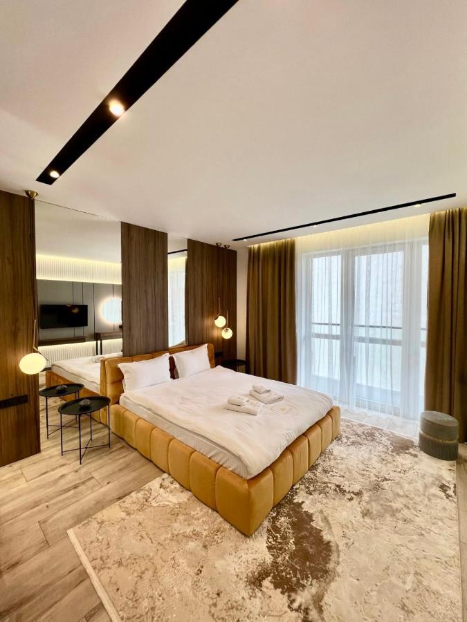 Royal Vip Jacuzzi Apart Lviv Kültér fotó