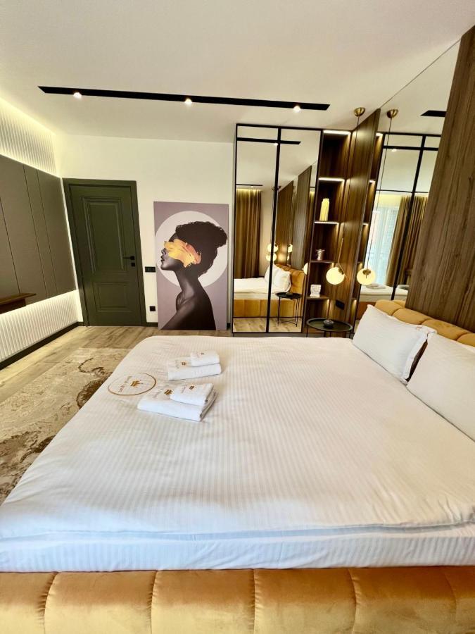 Royal Vip Jacuzzi Apart Lviv Kültér fotó