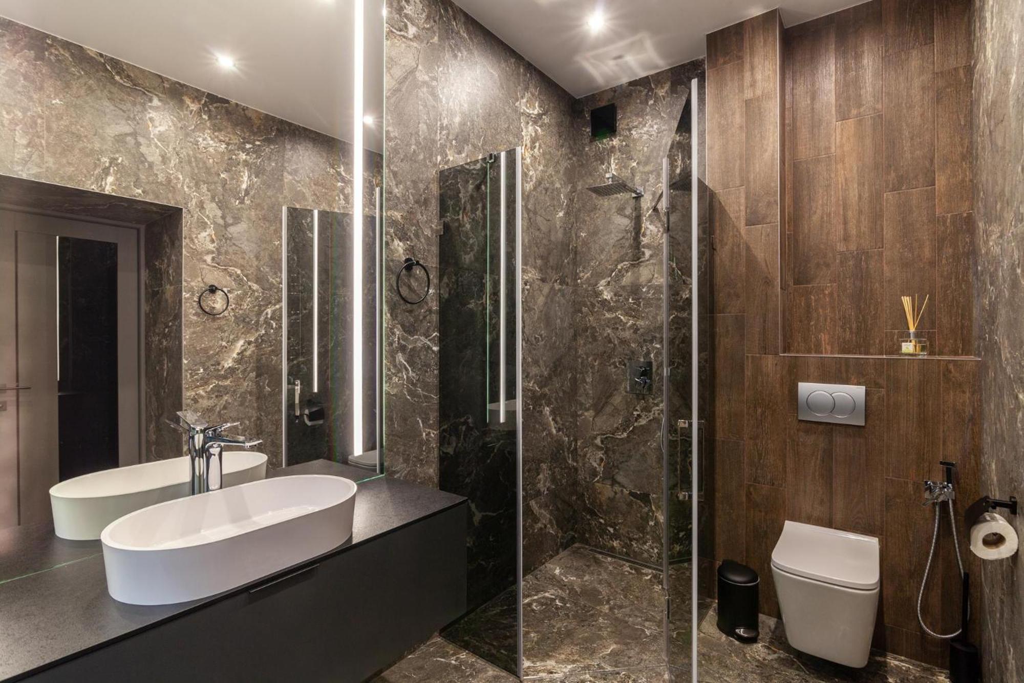 Royal Vip Jacuzzi Apart Lviv Kültér fotó