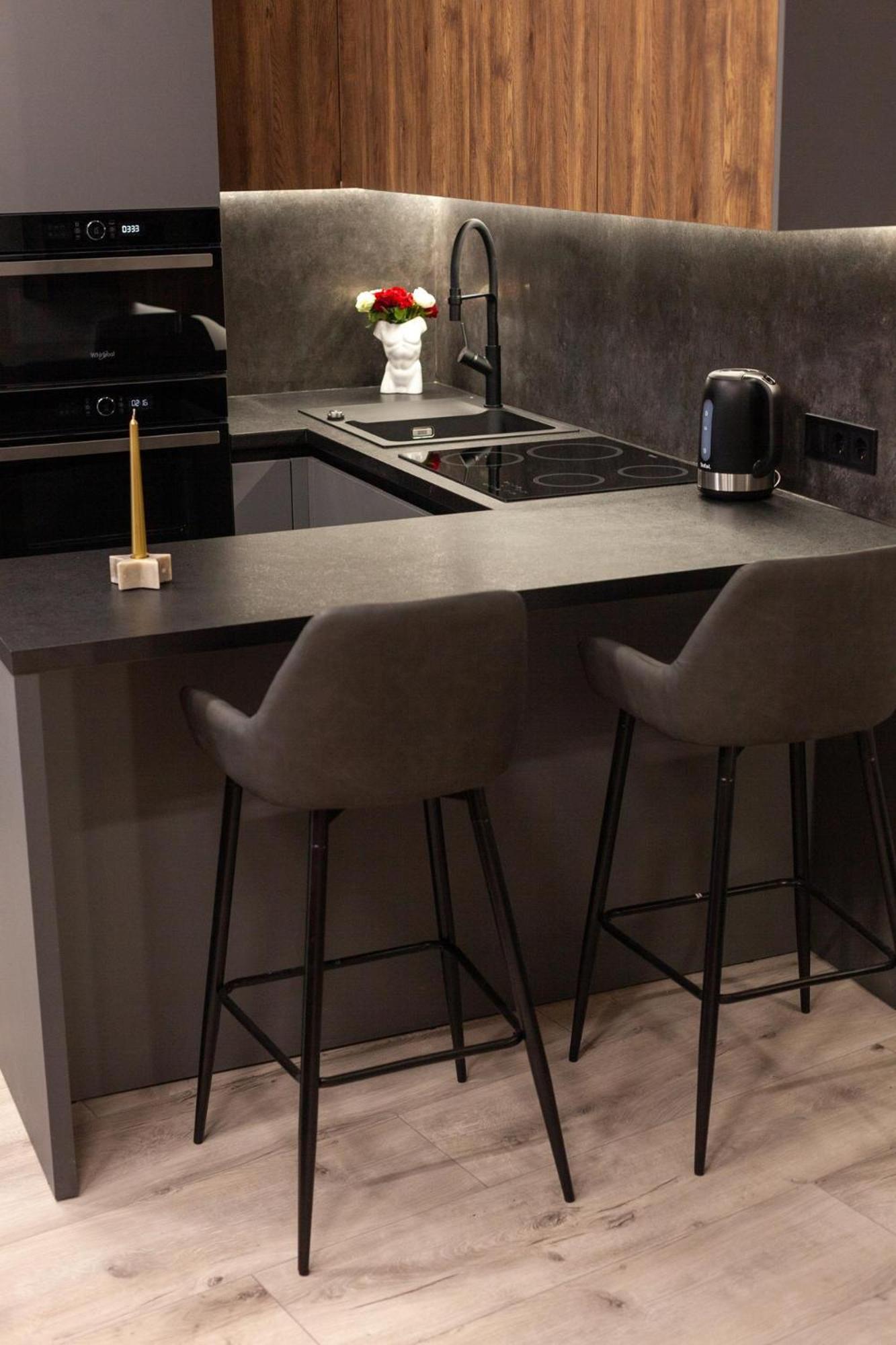 Royal Vip Jacuzzi Apart Lviv Kültér fotó
